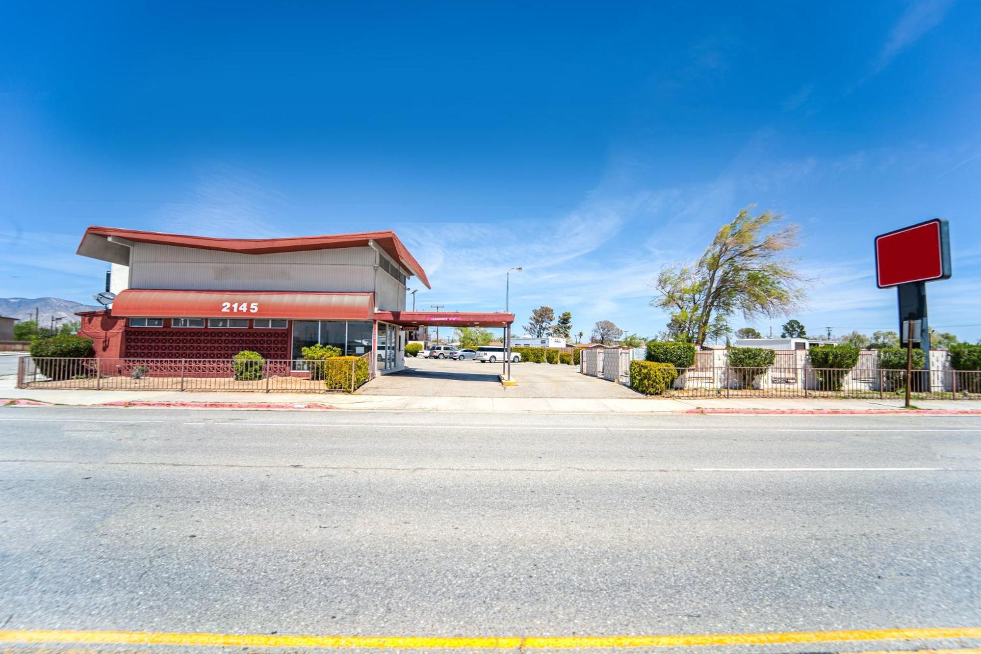 Mojave Hotel Exterior photo